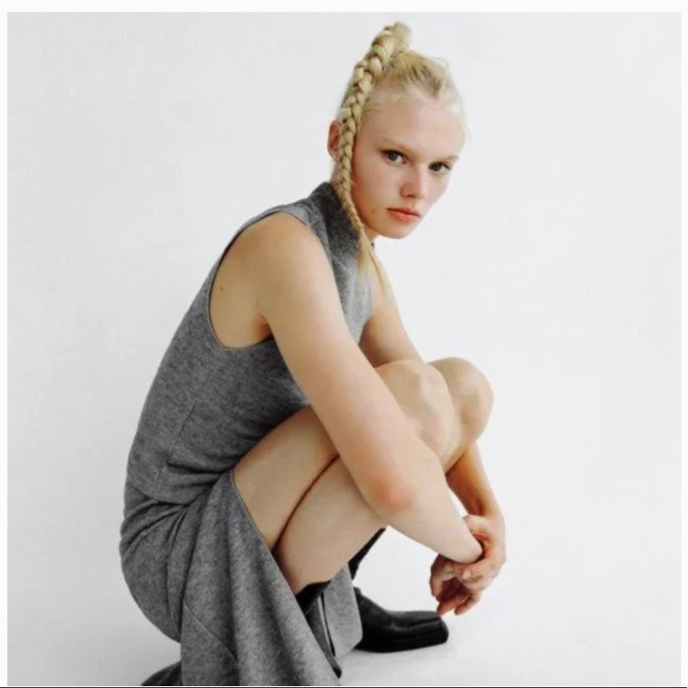 NWT Zara High Collar Sleeveless Gray Knit Top SZ-L